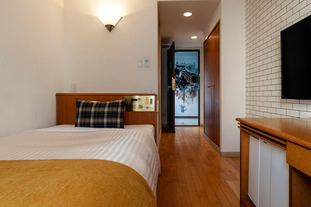 Hotel Toms Tokio Zewnętrze zdjęcie
