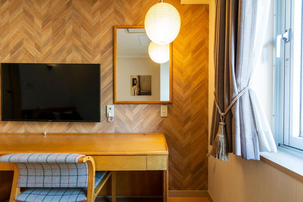 Hotel Toms Tokio Zewnętrze zdjęcie