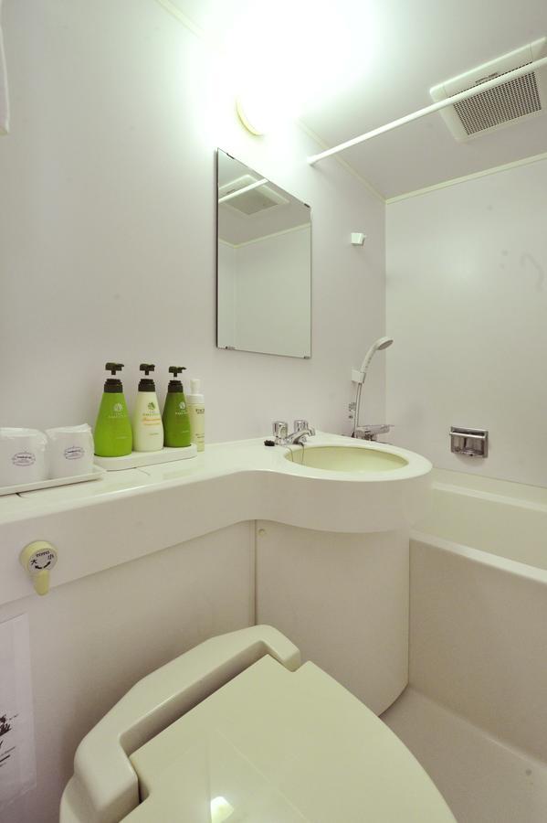 Hotel Toms Tokio Zewnętrze zdjęcie